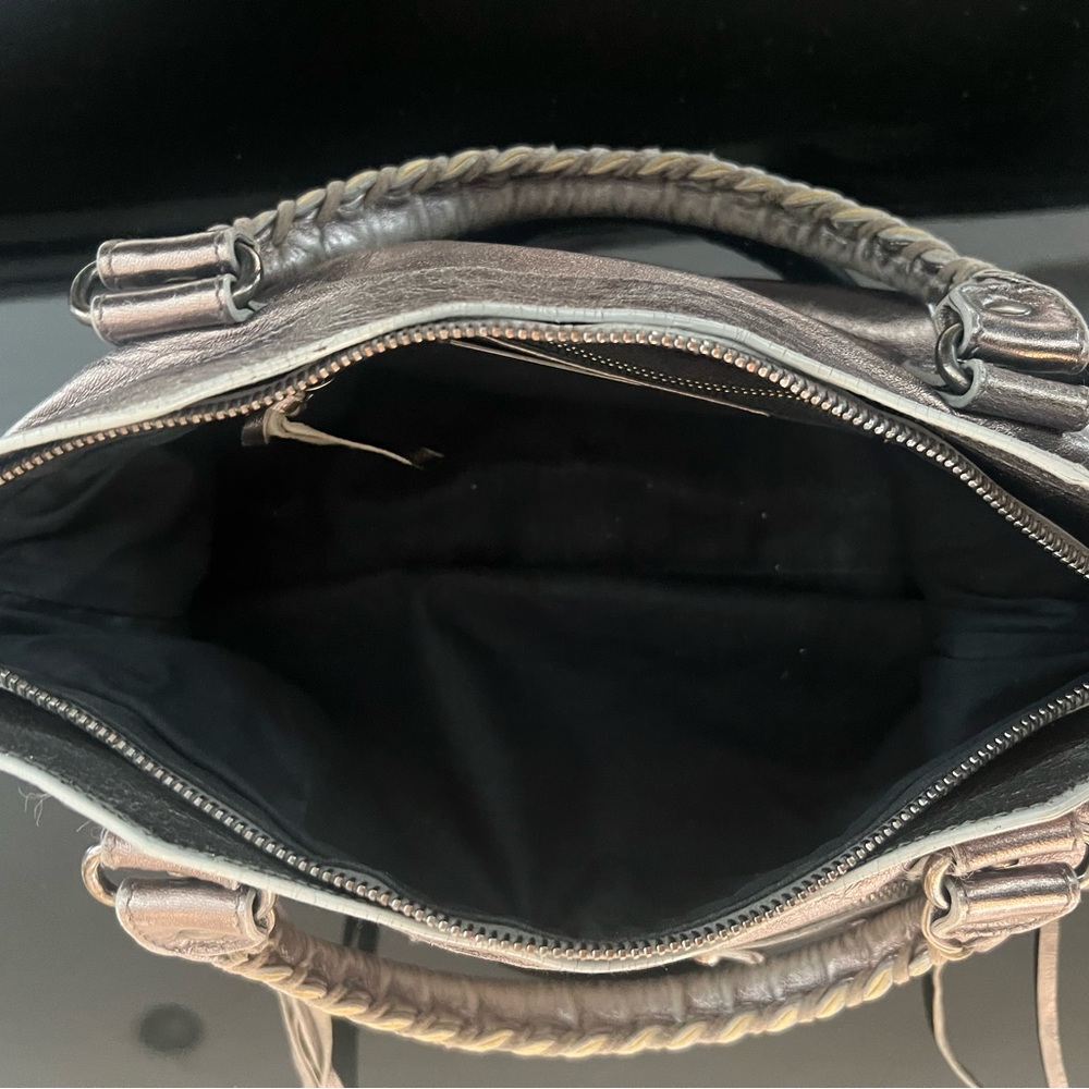 Balenciaga Medium Gunmetal motorcycle bag. - Picture 6 of 9